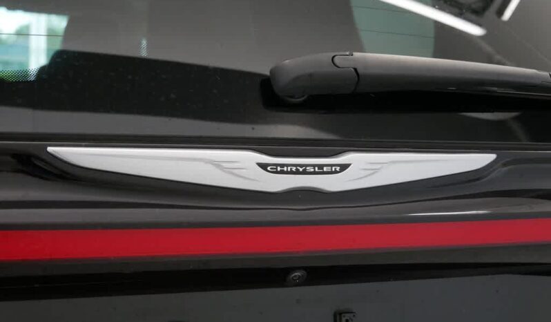 
 Chrysler Pacifica full									