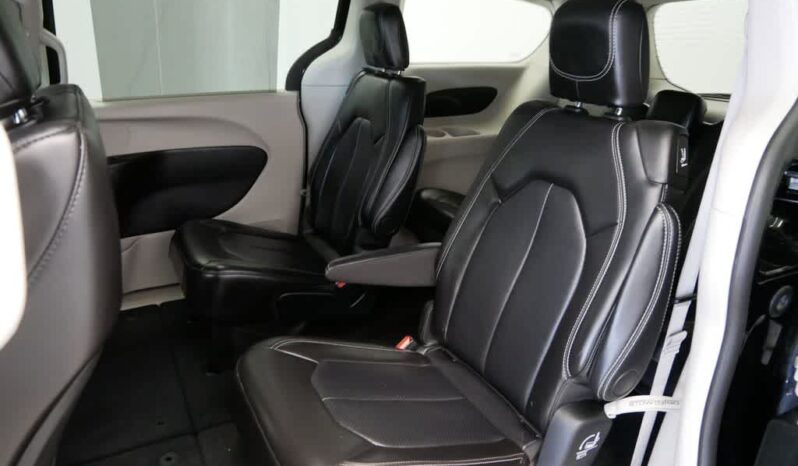 
 Chrysler Pacifica full									