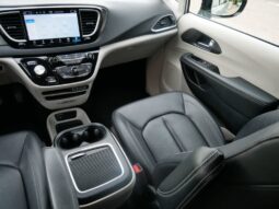 
 Chrysler Pacifica full									