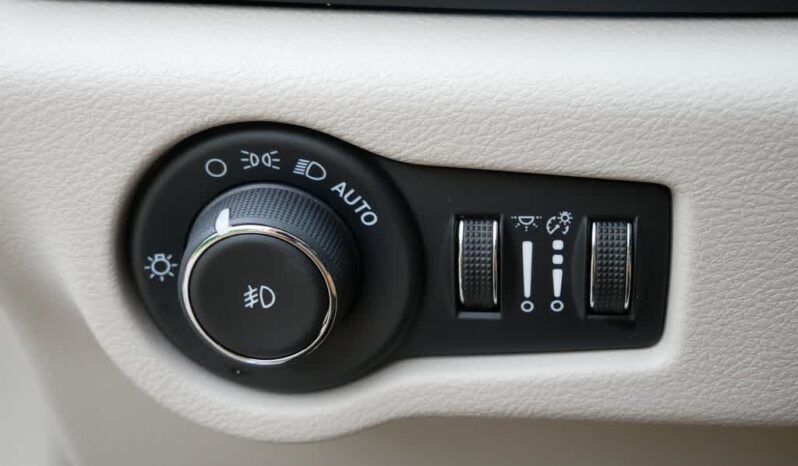 
 Chrysler Pacifica full									