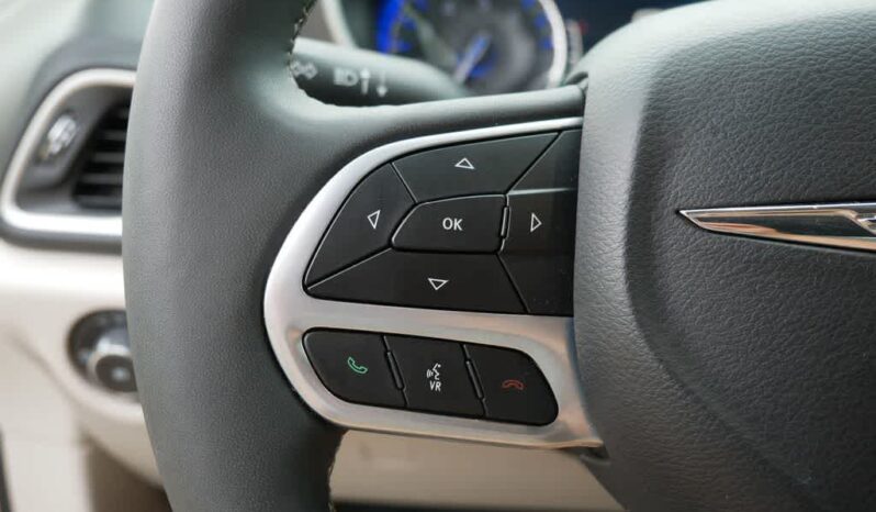 
 Chrysler Pacifica full									