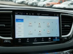 
 Chrysler Pacifica full									