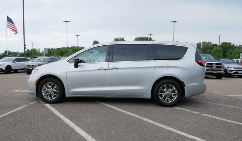 
 Chrysler Pacifica full									