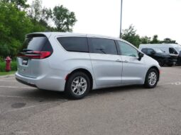 
 Chrysler Pacifica full									