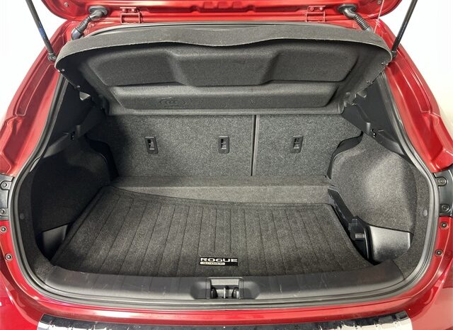 
 Nissan Rogue Sport full									