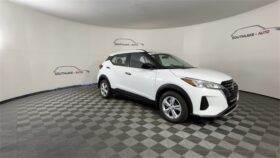 Nissan Kicks Play