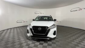 Nissan Kicks Play