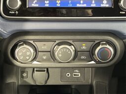 Nissan Versa full