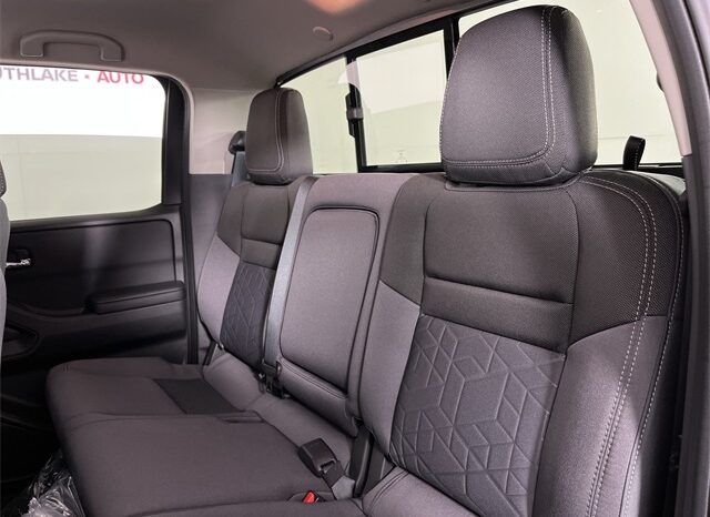 
 Nissan Frontier full									