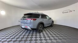 Nissan Pathfinder full
