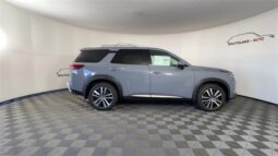 
 Nissan Pathfinder full									