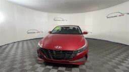Hyundai Elantra full