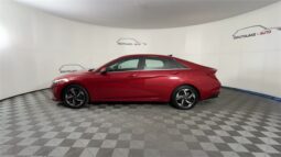Hyundai Elantra full