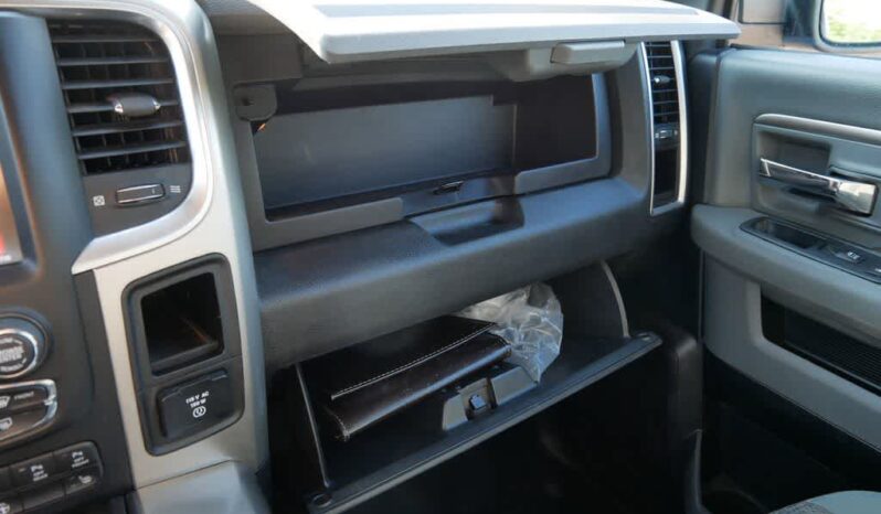 
 RAM 1500 full									