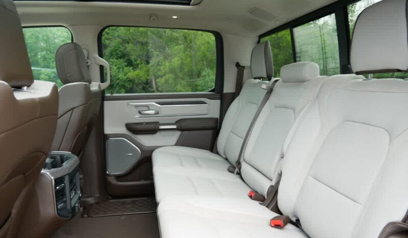 
 RAM 1500 full									