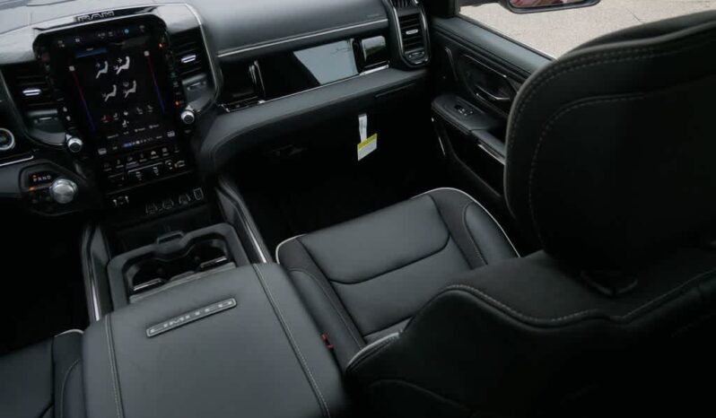 
 RAM 1500 full									