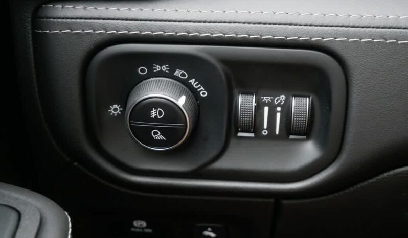 
 RAM 1500 full									