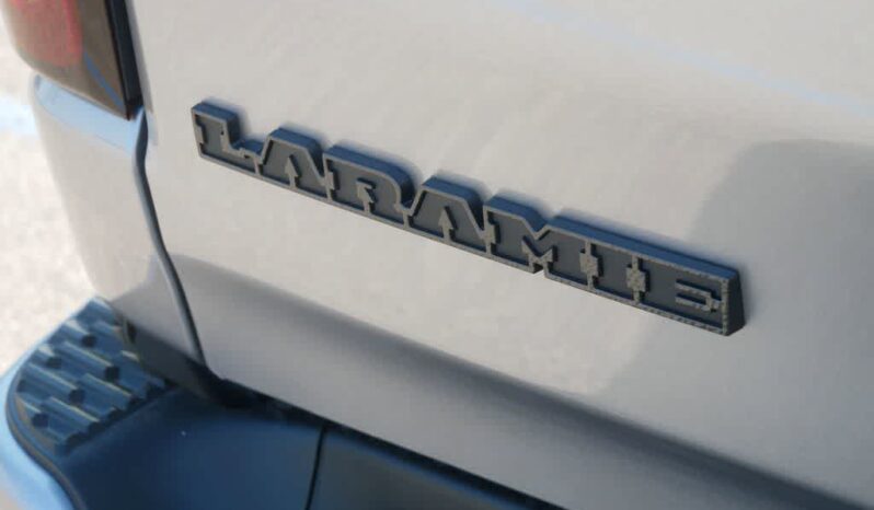 
 RAM 1500 full									