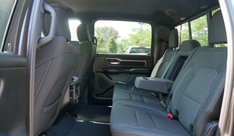 
 RAM 1500 full									