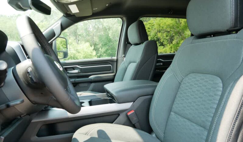 
 RAM 1500 full									