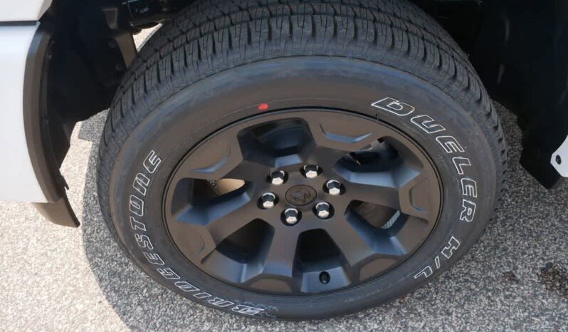 
 RAM 1500 full									