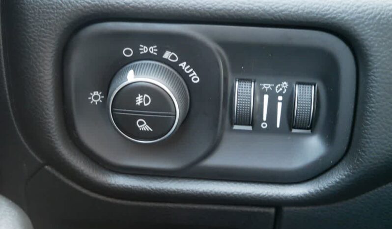 
 RAM 1500 full									