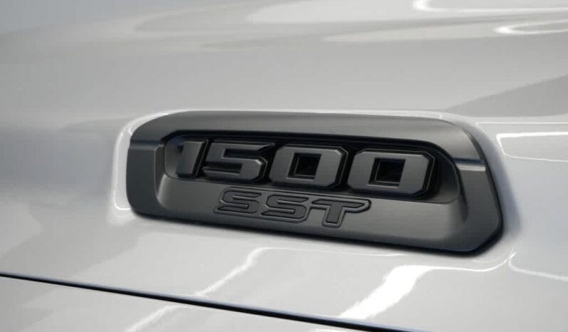 
 RAM 1500 full									