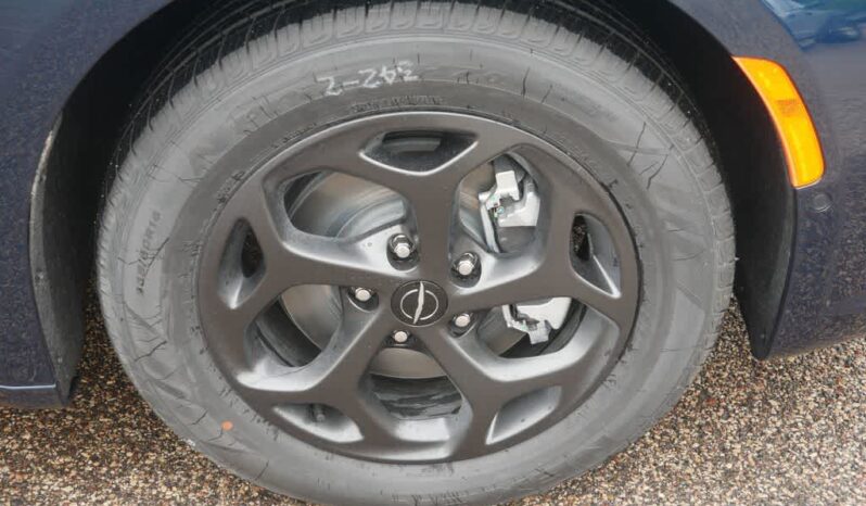 
 Chrysler Pacifica full									