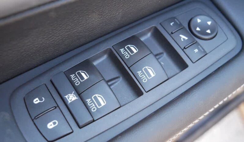 
 Chrysler Pacifica full									