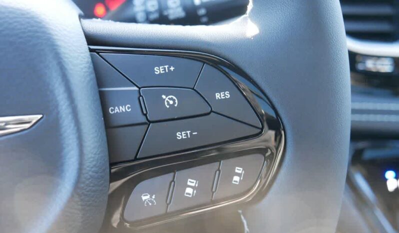 
 Chrysler Pacifica full									
