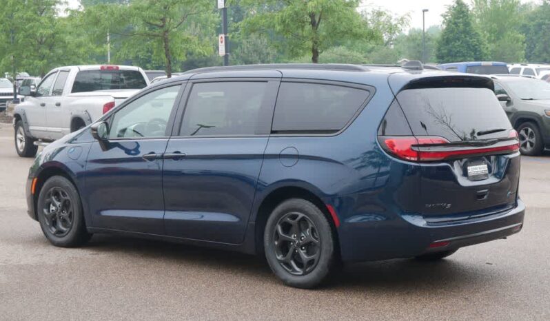 
 Chrysler Pacifica full									