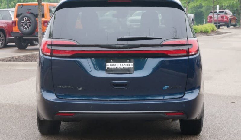 
 Chrysler Pacifica full									