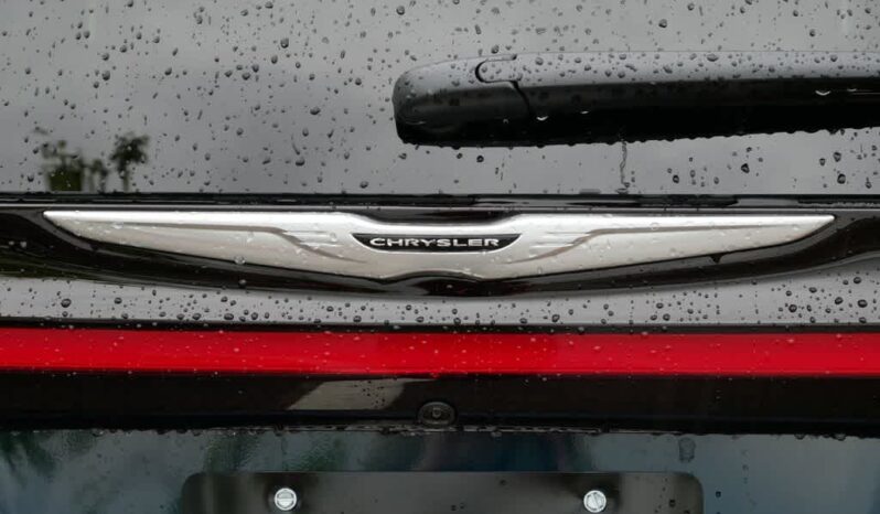 
 Chrysler Pacifica full									