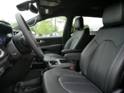 
 Chrysler Pacifica full									