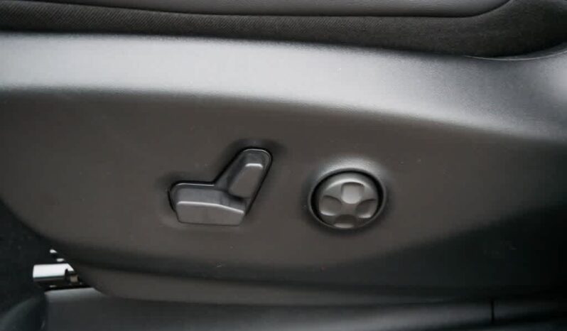 
 Chrysler Pacifica full									