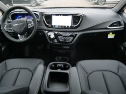 
 Chrysler Pacifica full									