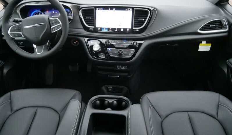 
 Chrysler Pacifica full									