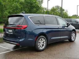 
 Chrysler Pacifica full									