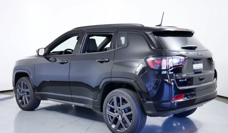 
 Jeep Compass full									
