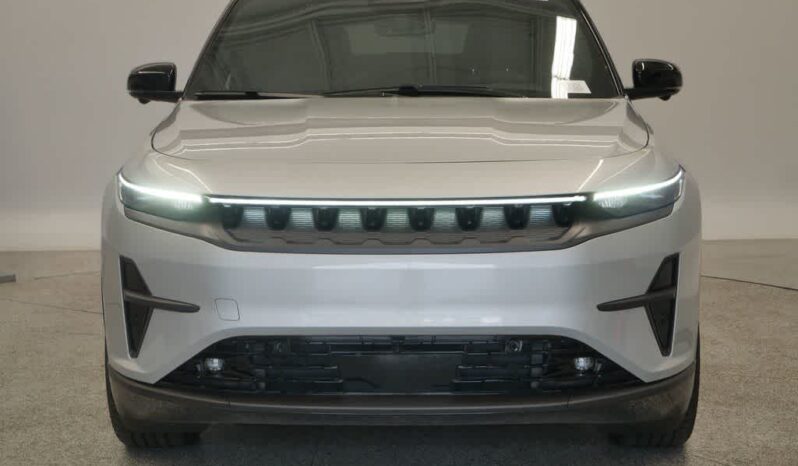
 Jeep Wagoneer S full									