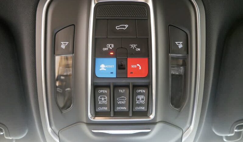 
 Jeep Wagoneer S full									