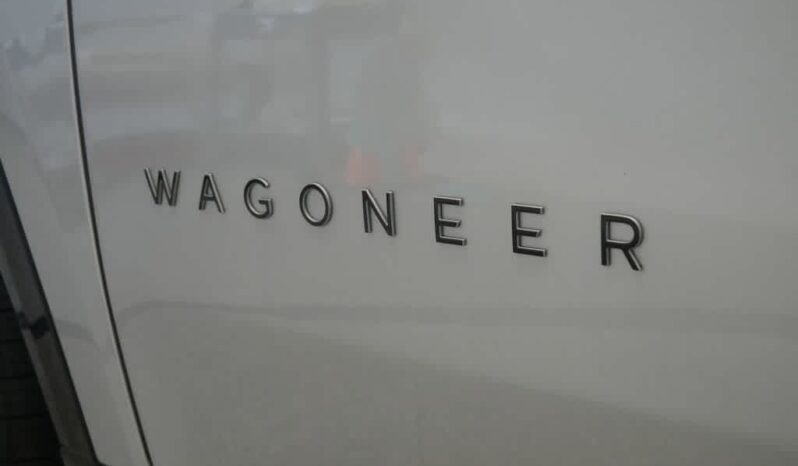 
 Jeep Wagoneer S full									