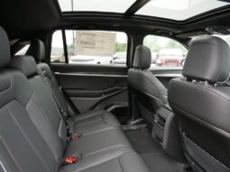 
 Jeep Wagoneer S full									