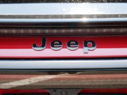 
 Jeep Wagoneer S full									