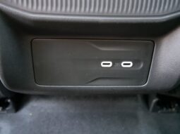 
 Jeep Wagoneer S full									