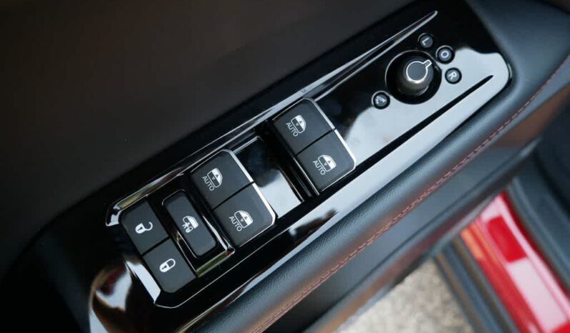 
 Jeep Wagoneer S full									