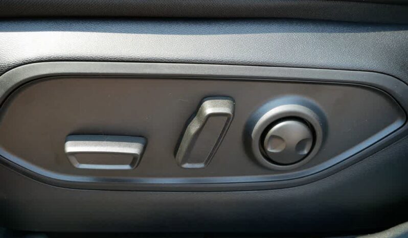 
 Jeep Wagoneer S full									