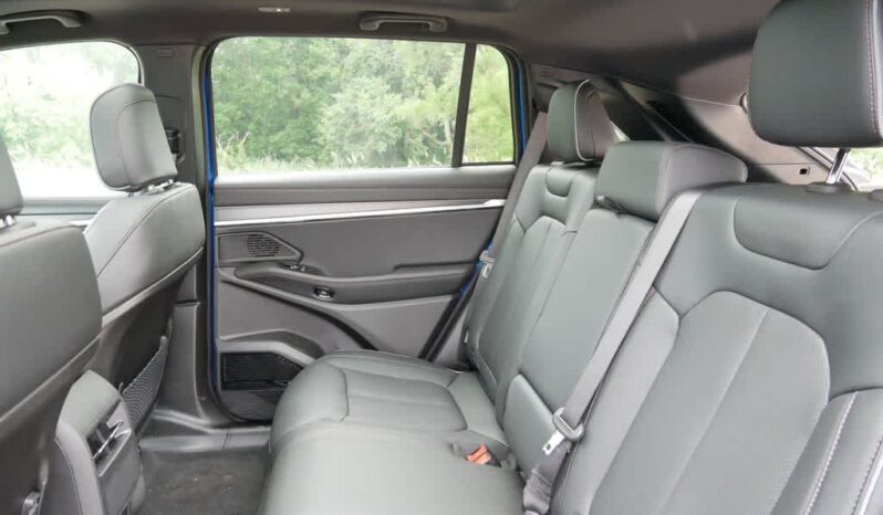
 Jeep Wagoneer S full									