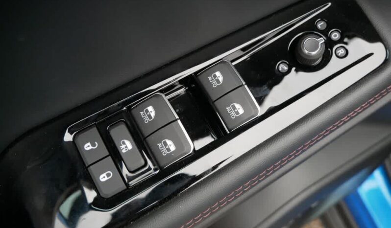 
 Jeep Wagoneer S full									