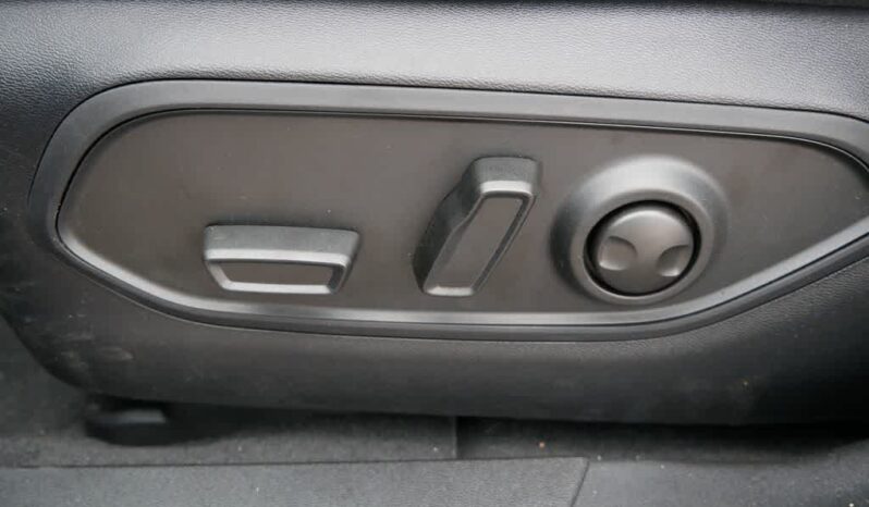 
 Jeep Wagoneer S full									